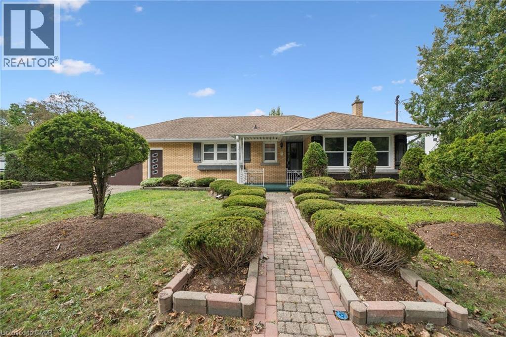 MLS® listing #30292420 for sale located at 7 ADMIRAL Road