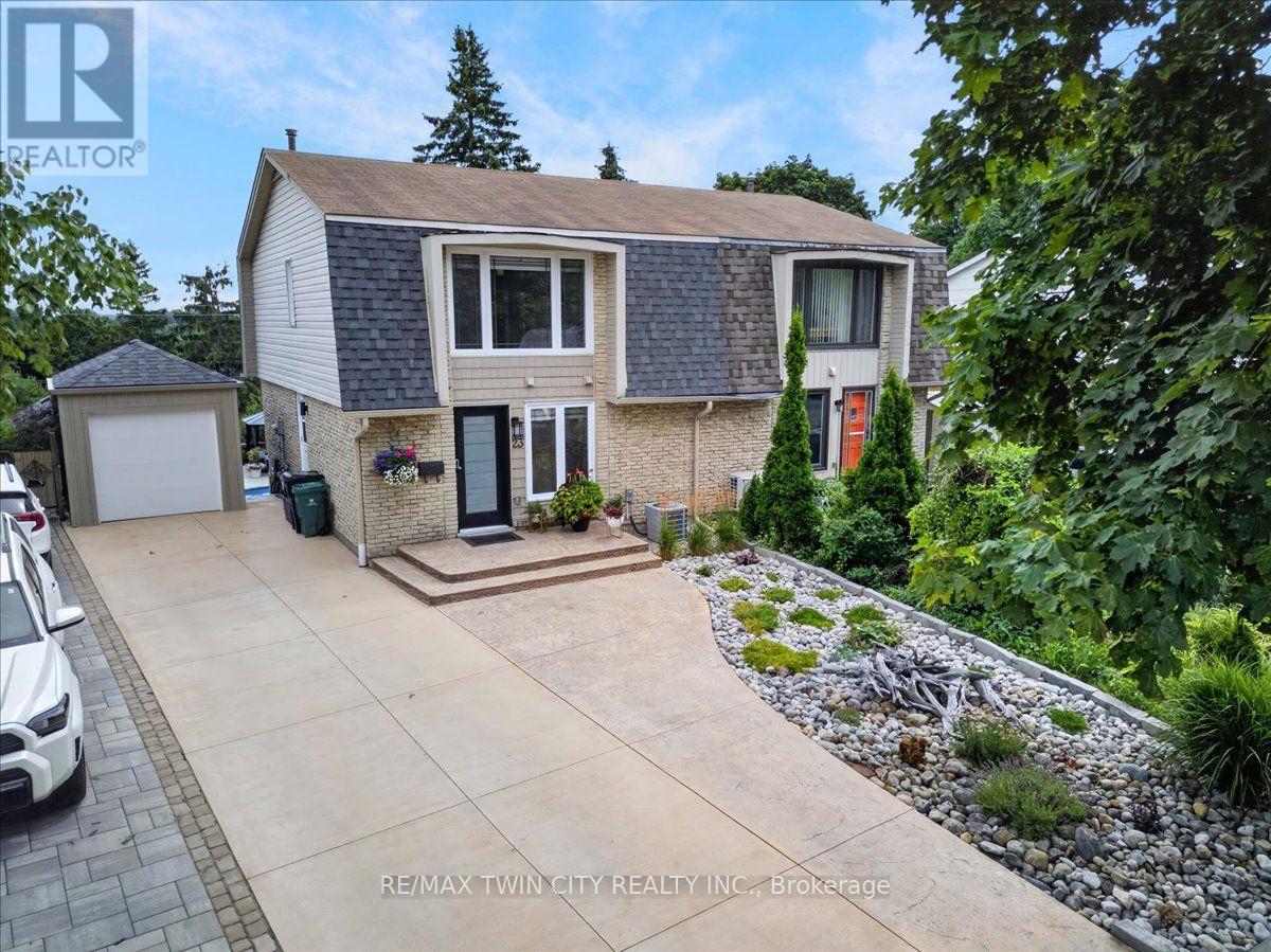 MLS® listing #30292588 for sale located at 23 BRIAR KNOLL DRIVE