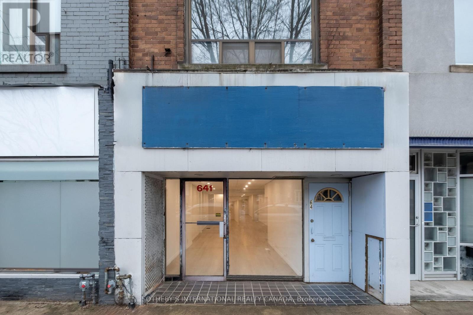 MLS® listing #30293851 for sale located at 641 ST CLAIR AVENUE W