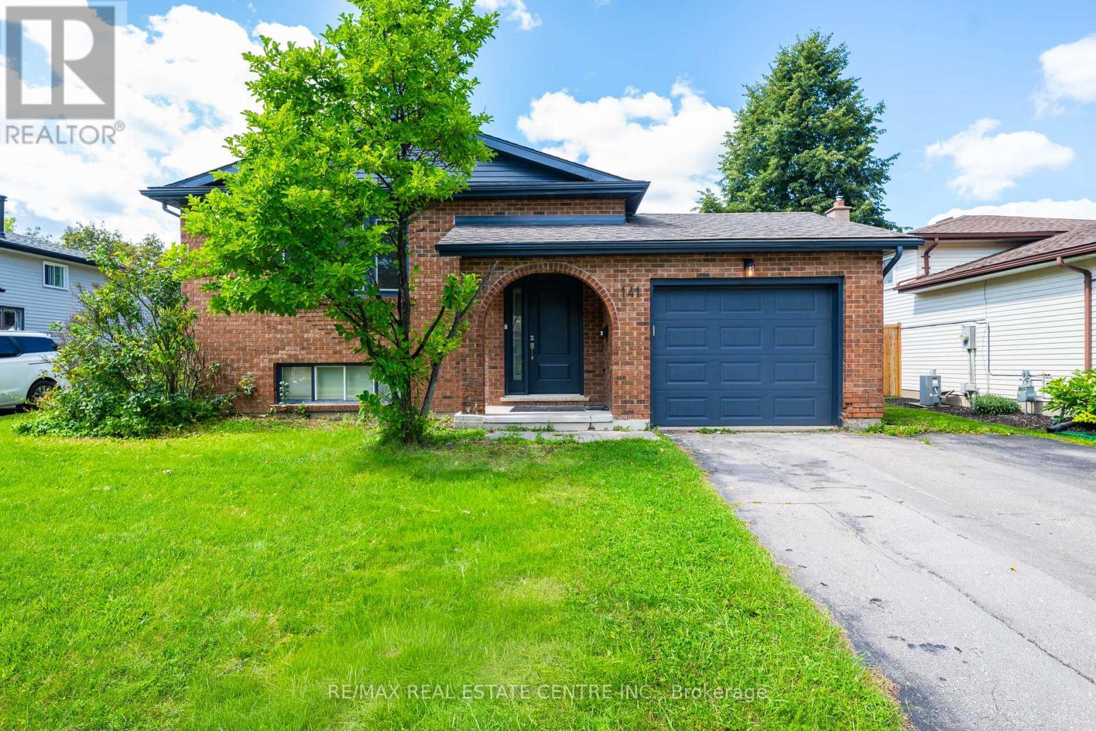 MLS® listing #30295108 for sale located at 141 CEDAR CREST STREET