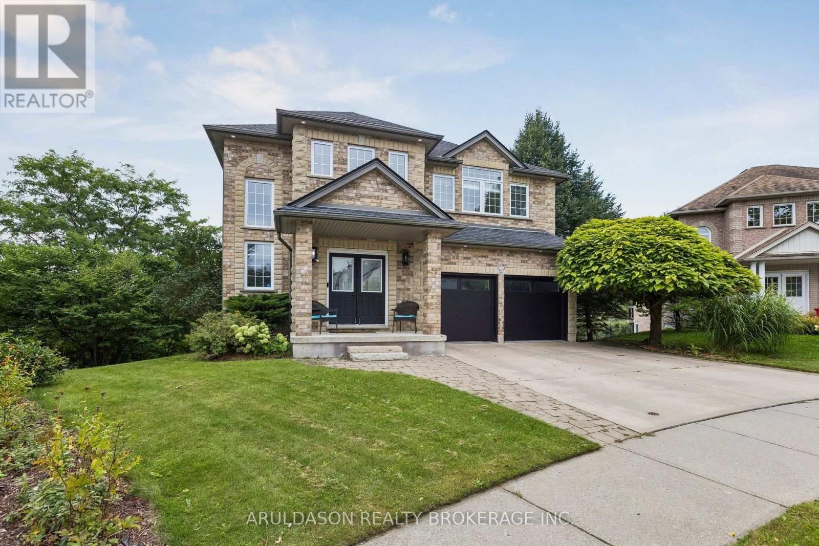 MLS® listing #30295342 for sale located at 827 GREY ALDER COURT
