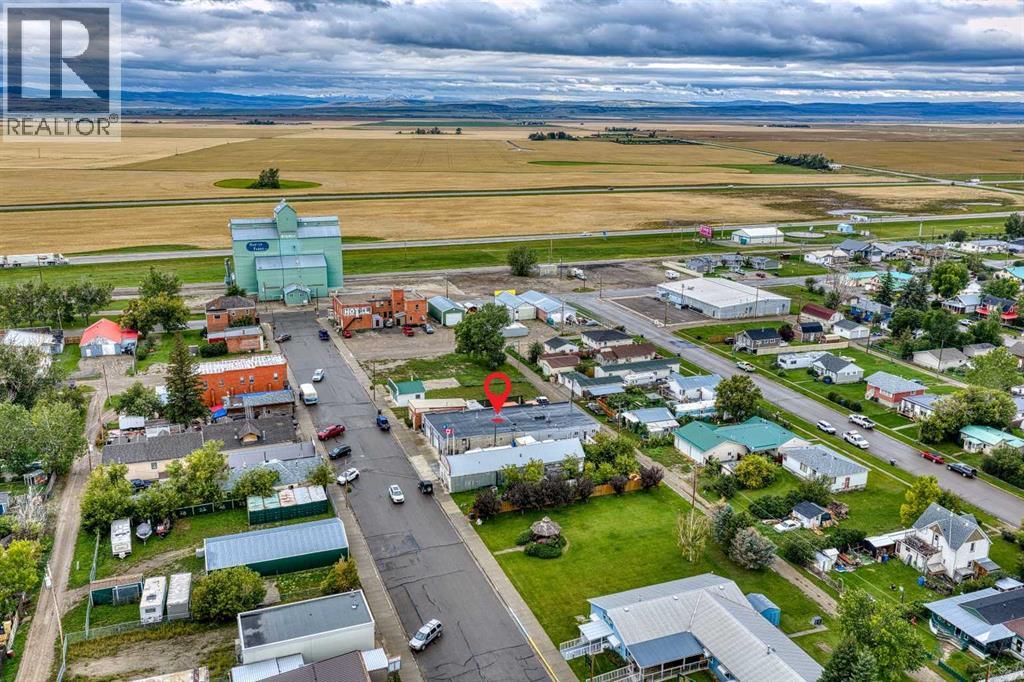 MLS® listing #30296462 for sale located at 5062 50 Avenue SE