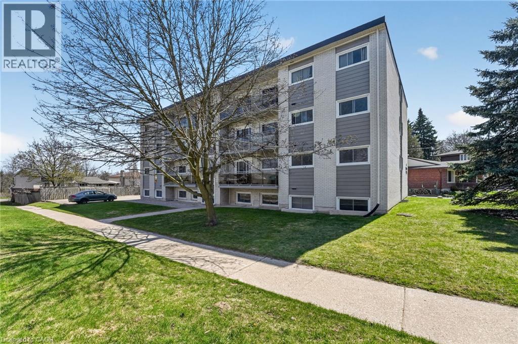 MLS® listing #30296526 for sale located at 81 KENWOOD Drive Unit# 11