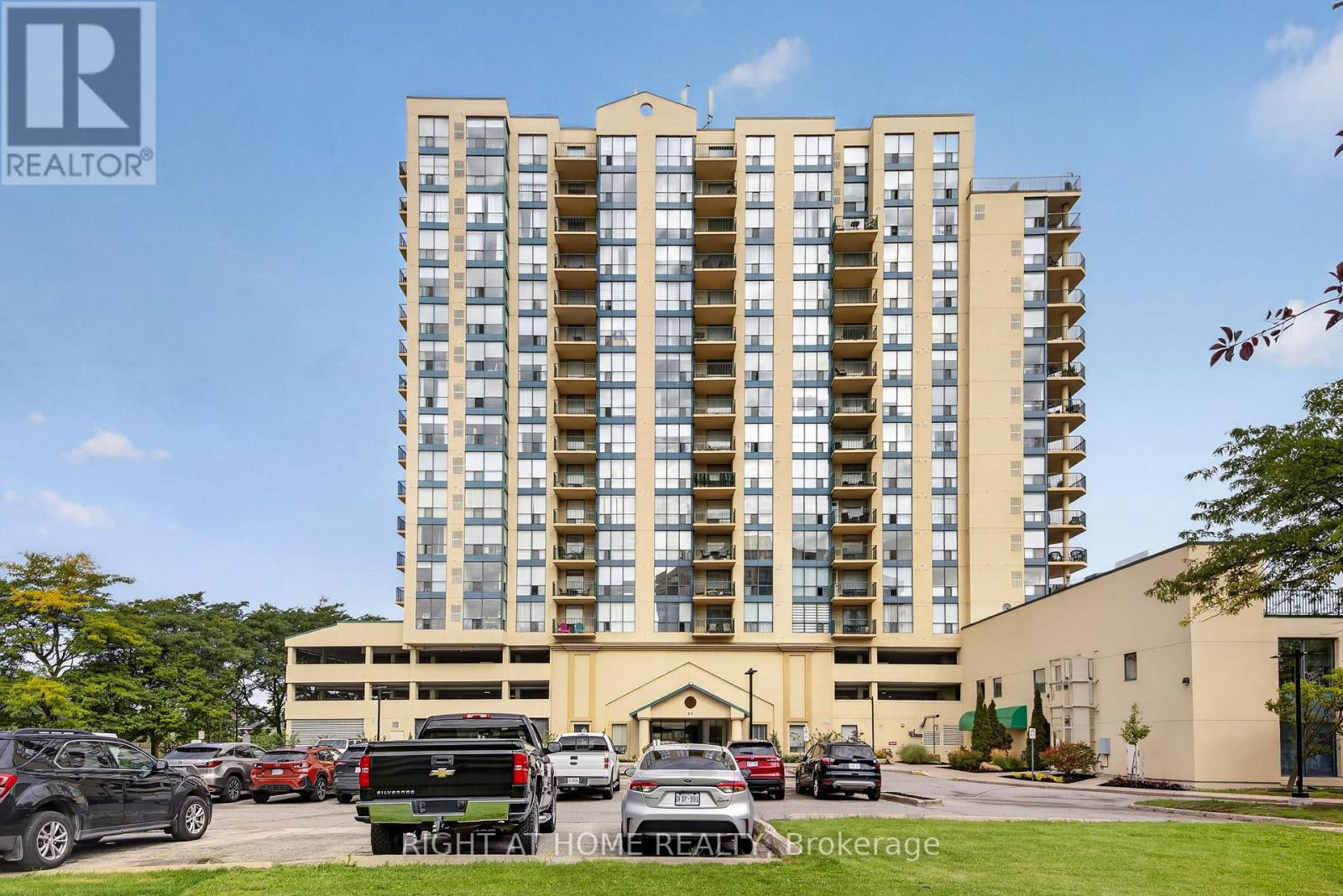 MLS® listing #30297252 for sale located at 1402 - 65 ELLEN STREET