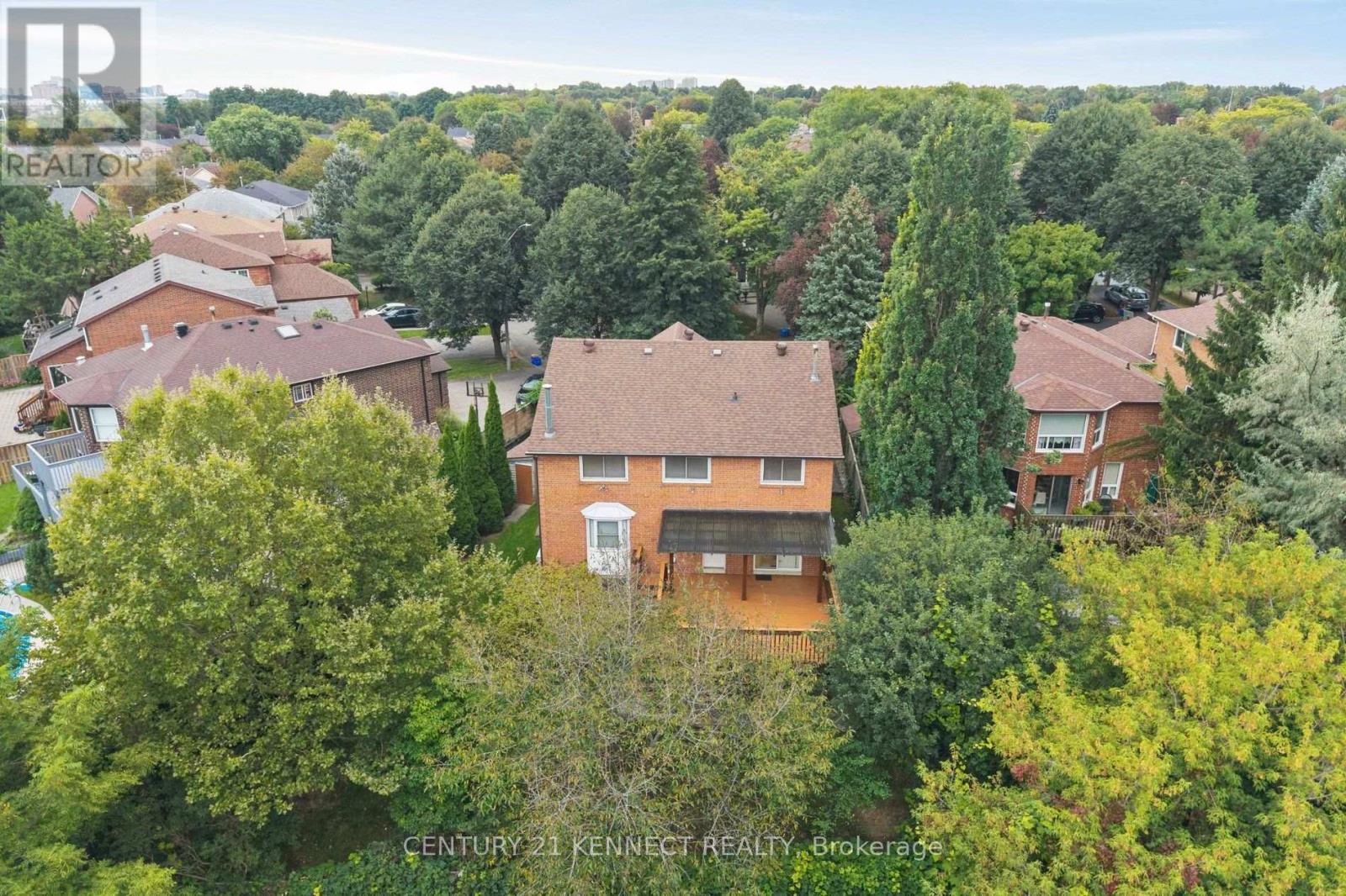 MLS® listing #30297620 for sale located at 38 ROSEMOUNT AVENUE