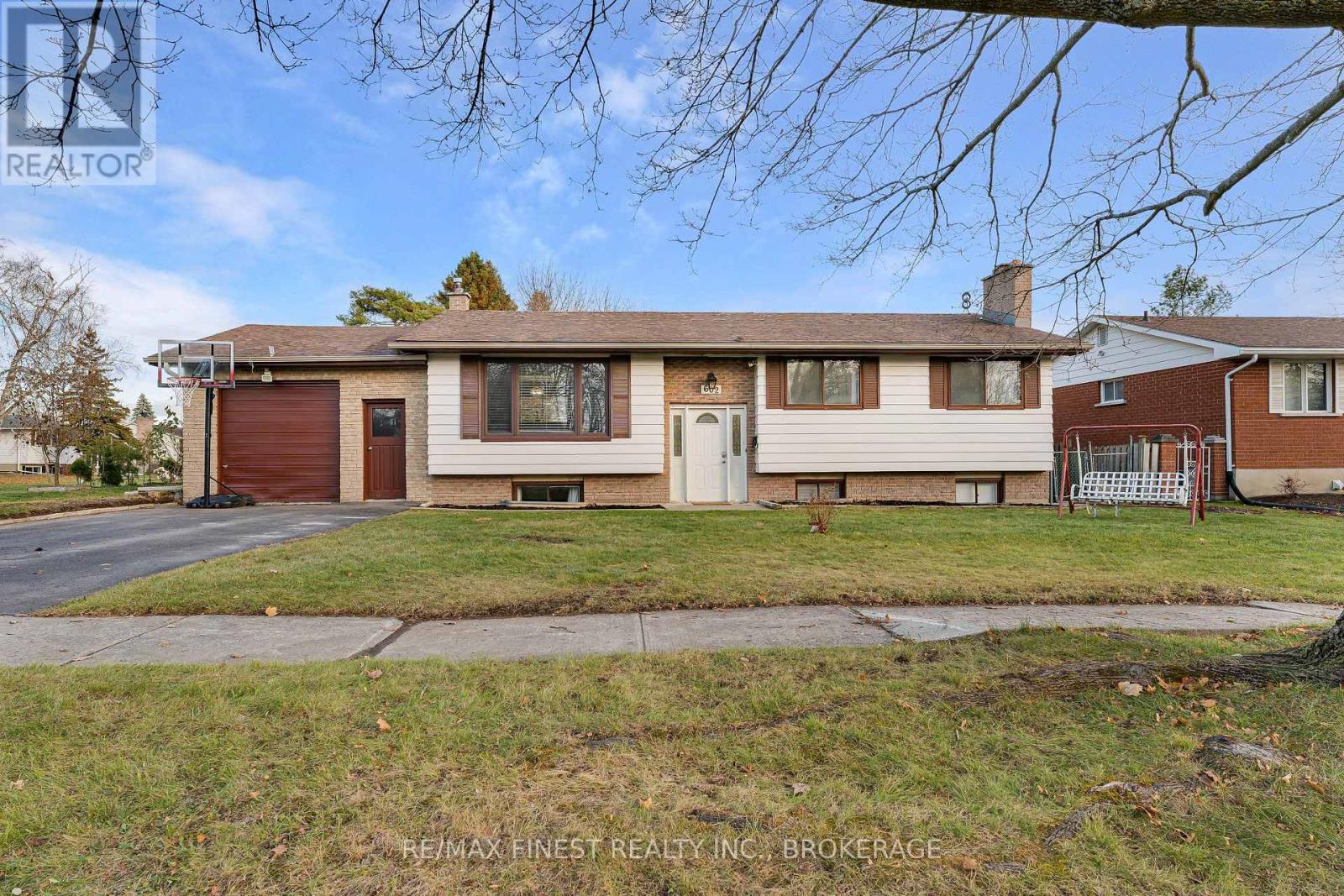 MLS® listing #30297702 for sale located at 602 WATFORD PLACE