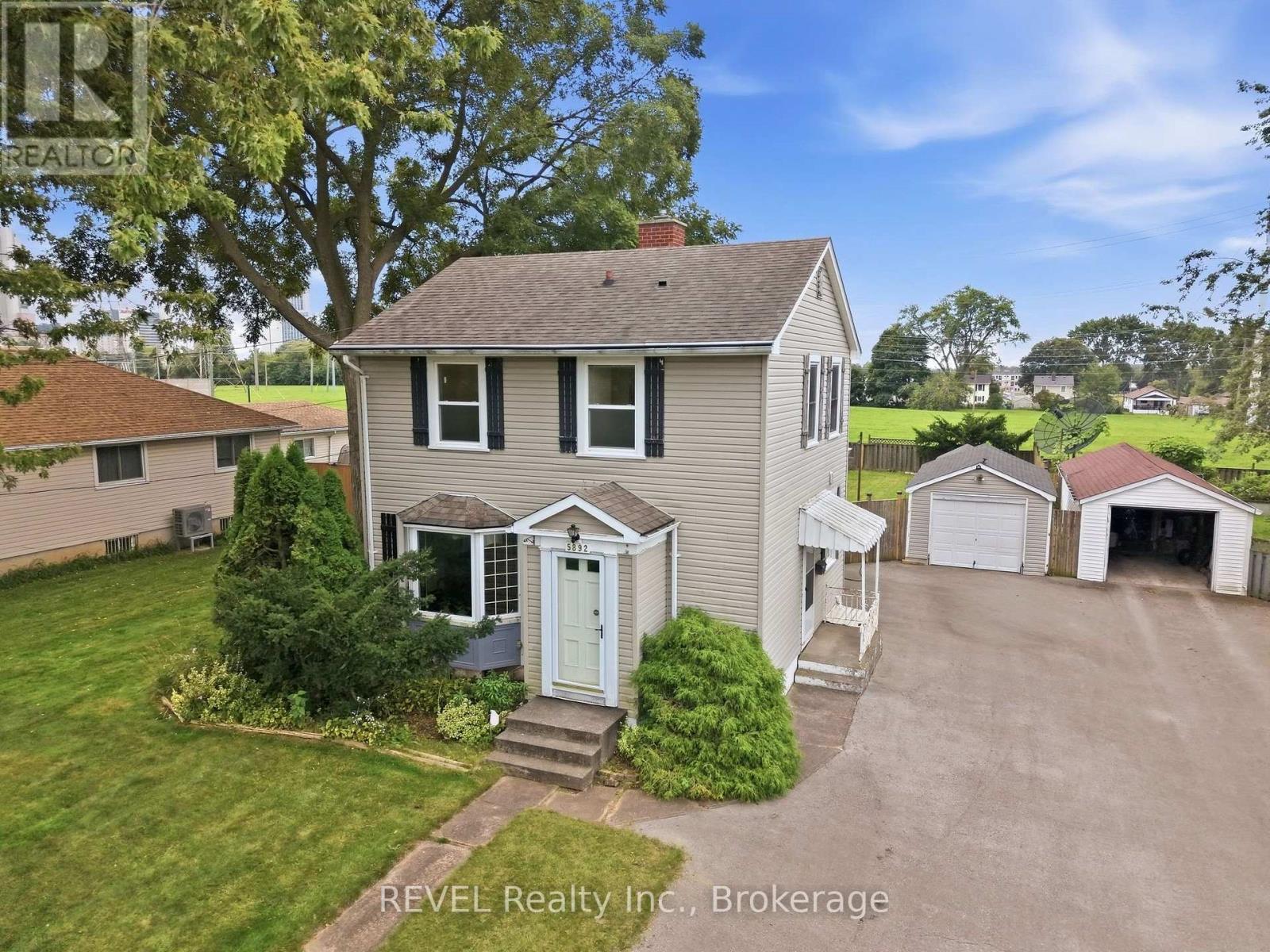 MLS® listing #30297760 for sale located at 5892 MURRAY STREET