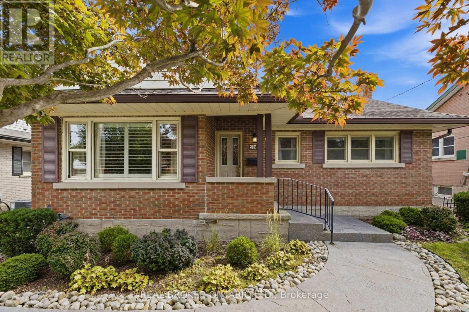 MLS® listing #30298163 for sale located at 235 BLUCHER STREET