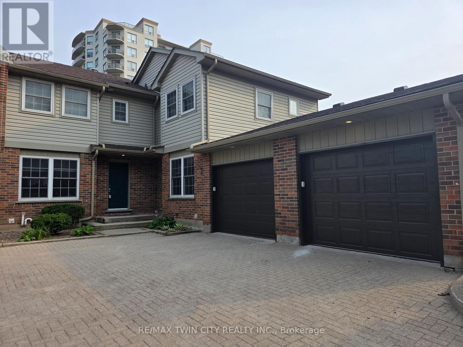 MLS® listing #30300295 for sale located at 6 - 250 KEATS WAY