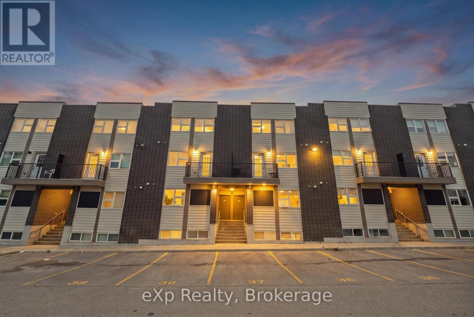 MLS® listing #30300467 for sale located at 119 - 338 ALBERT STREET