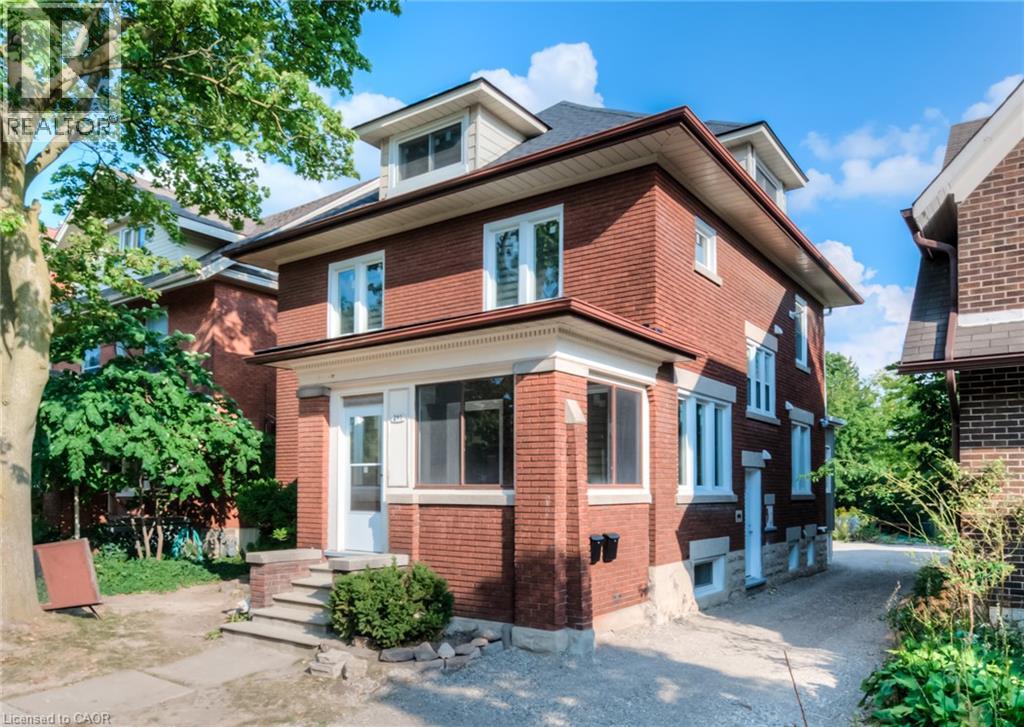 MLS® listing #30300544 for sale located at 297 FREDERICK Street Unit# Lower