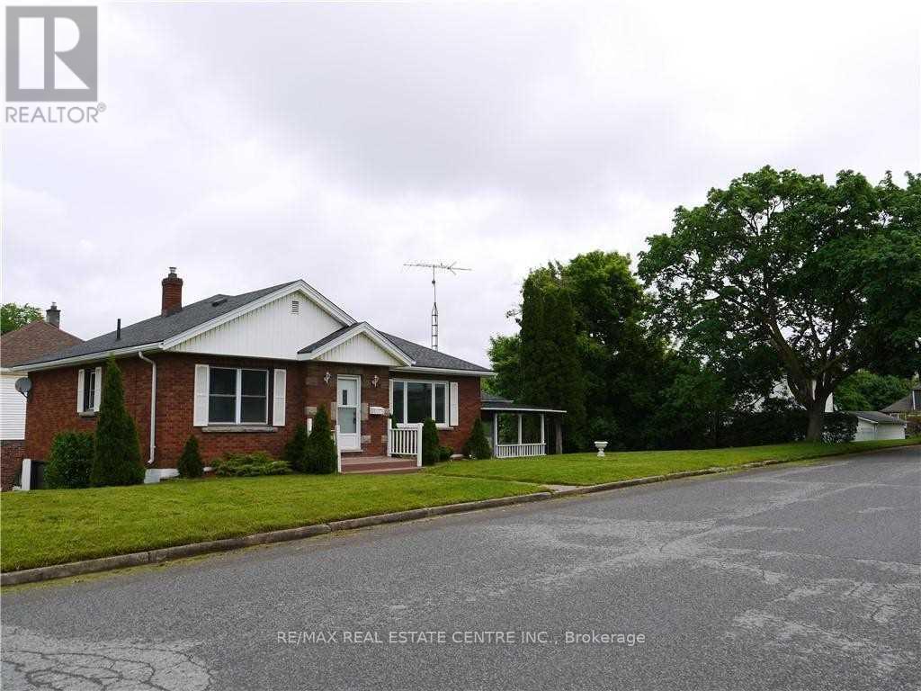 MLS® listing #30301048 for sale located at 6075 SUMMER STREET