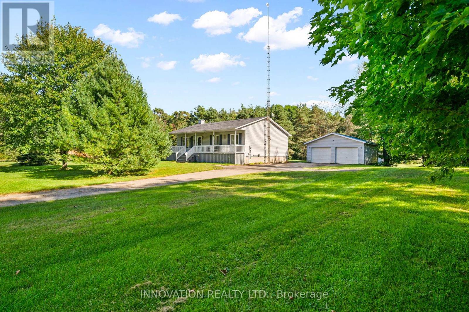 MLS® listing #30302950 for sale located at 2031 JOCHEM ROAD