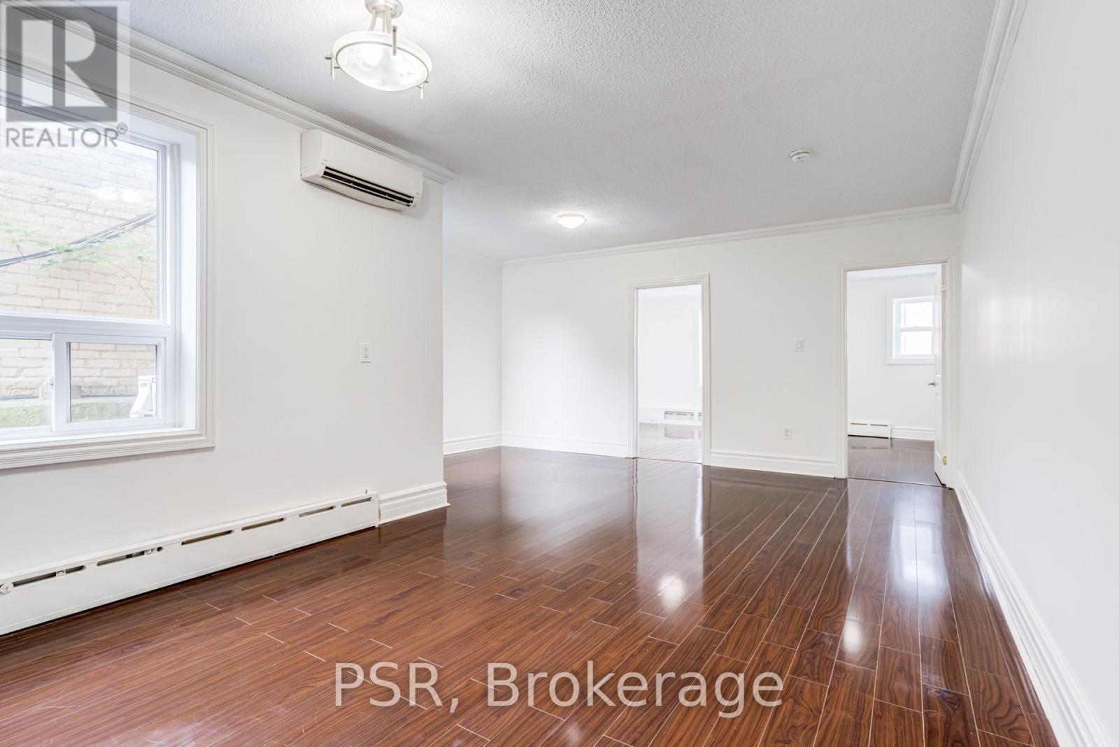 MLS® listing #30303980 for sale located at 2 - 2 CRAIGHURST AVENUE