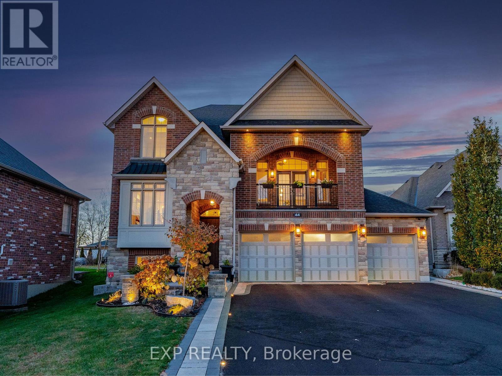 MLS® listing #30304057 for sale located at 44 PHILSON COURT