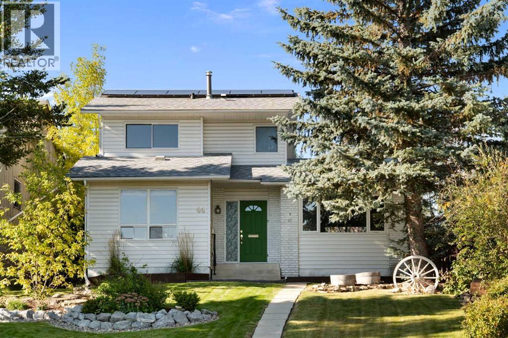 MLS® listing #30304088 for sale located at 44 Beddington Crescent NE