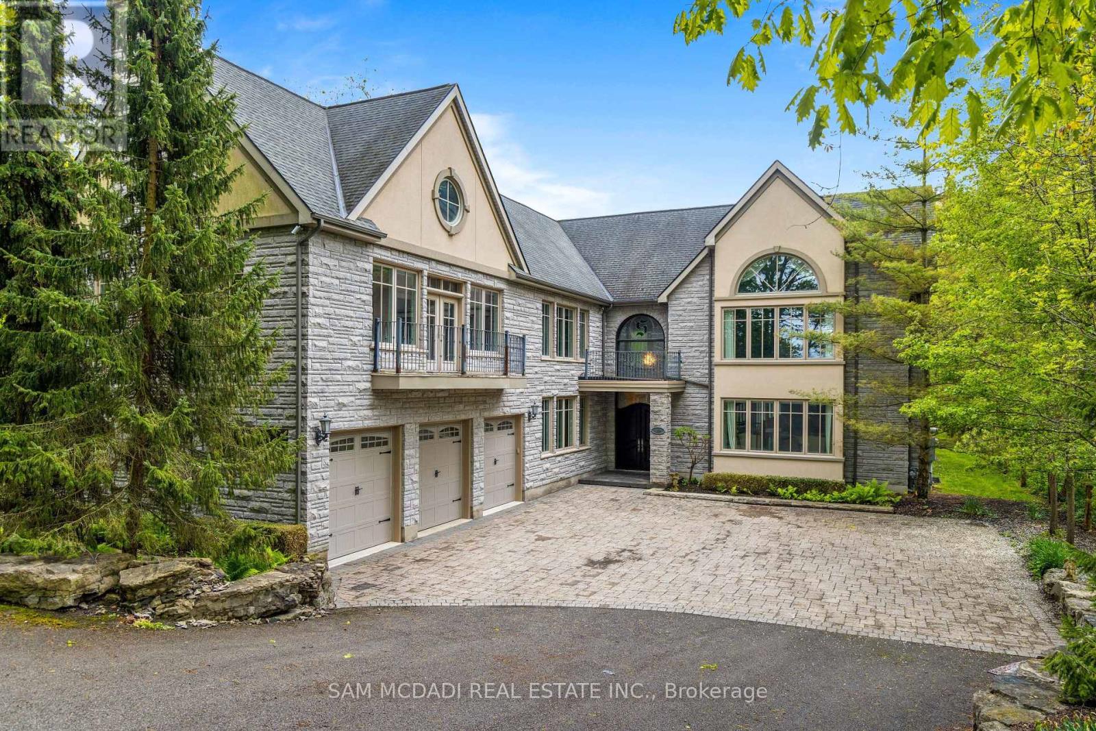 MLS® listing #30304176 for sale located at 839 LAKESHORE ROAD