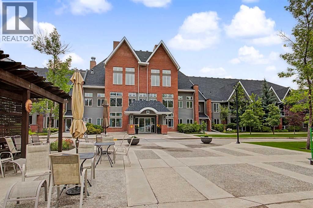 MLS® listing #30304185 for sale located at 205, 15 Everstone Drive SW