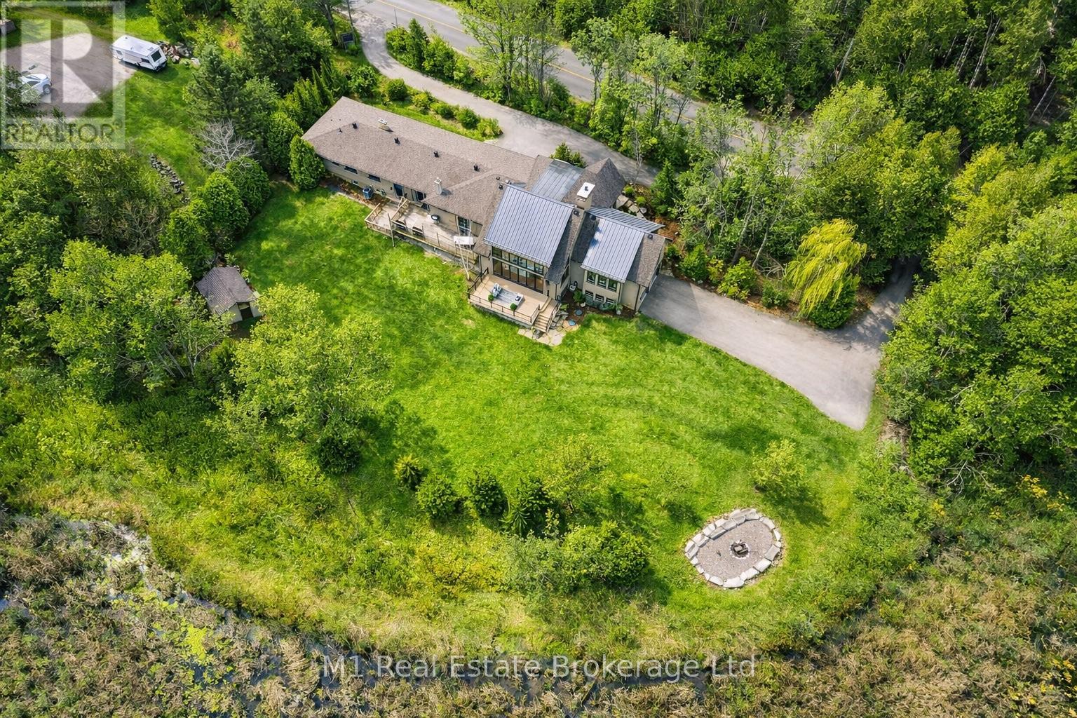 MLS® listing #30304395 for sale located at 13569 DUBLIN LINE