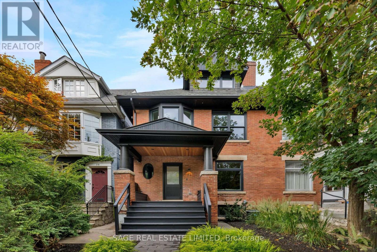 MLS® listing #30304812 for sale located at 36 MACPHERSON AVENUE