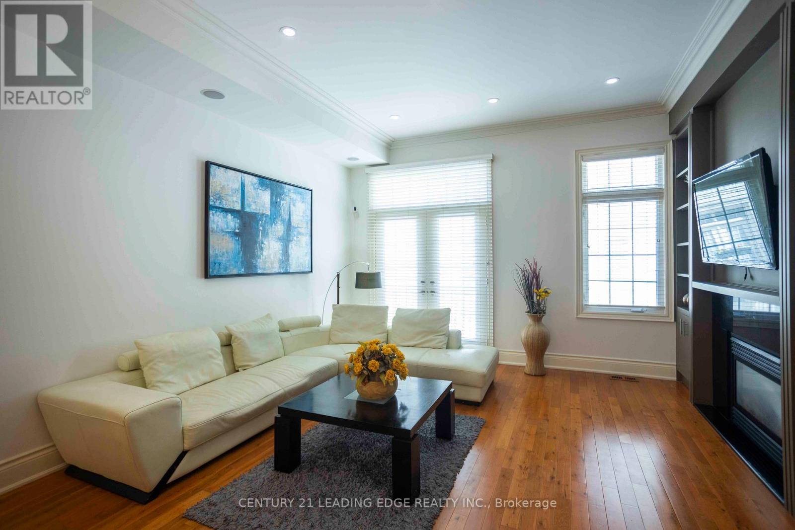 MLS® listing #30305209 for sale located at 206A MERTON STREET
