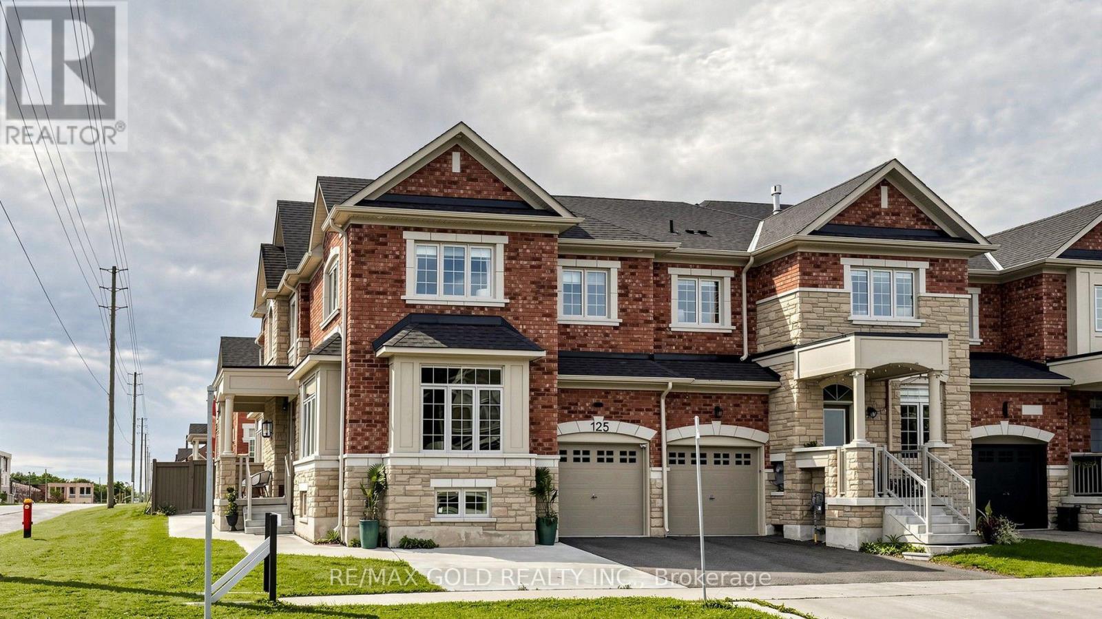 MLS® listing #30305238 for sale located at 125 BURNHAMTHORPE ROAD E