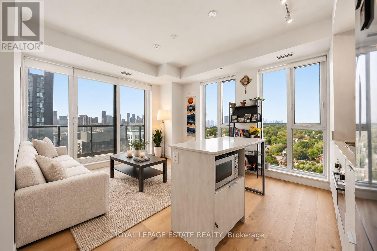 MLS® listing #30306279 for sale located at 2008 - 130 RIVER STREET