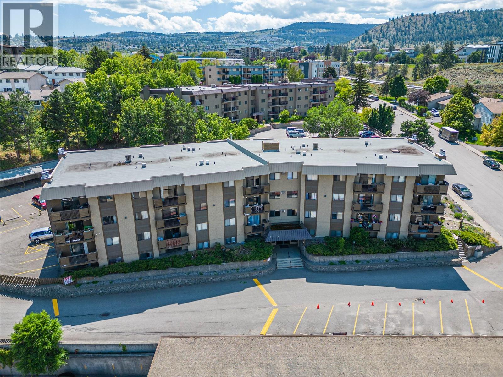 MLS® listing #30309354 for sale located at 555 Dalgleish Drive Unit# 106