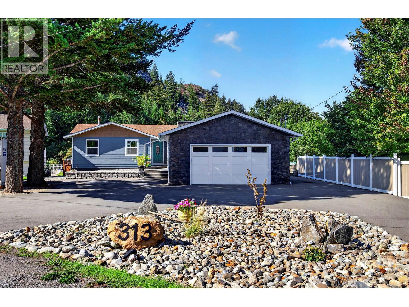 MLS® listing #30309443 for sale located at 313 Mary Place
