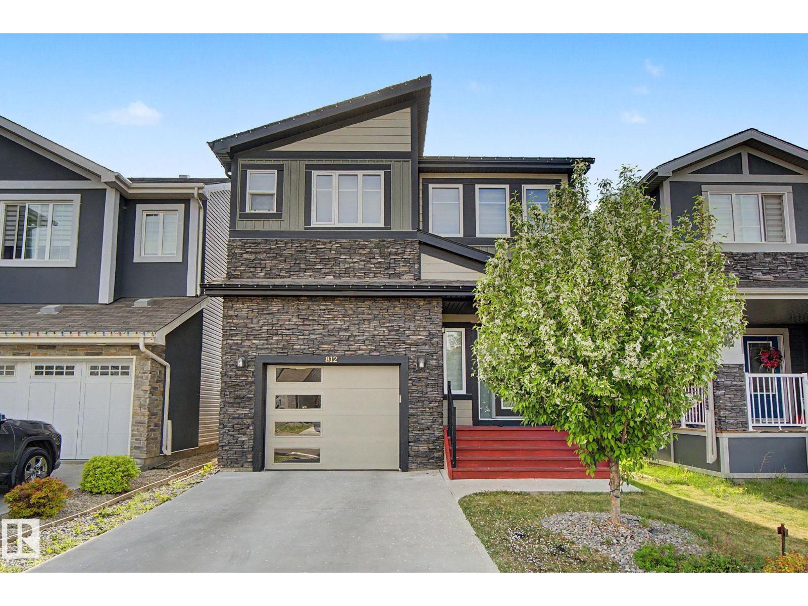 MLS® listing #30309897 for sale located at 812 176 ST SW