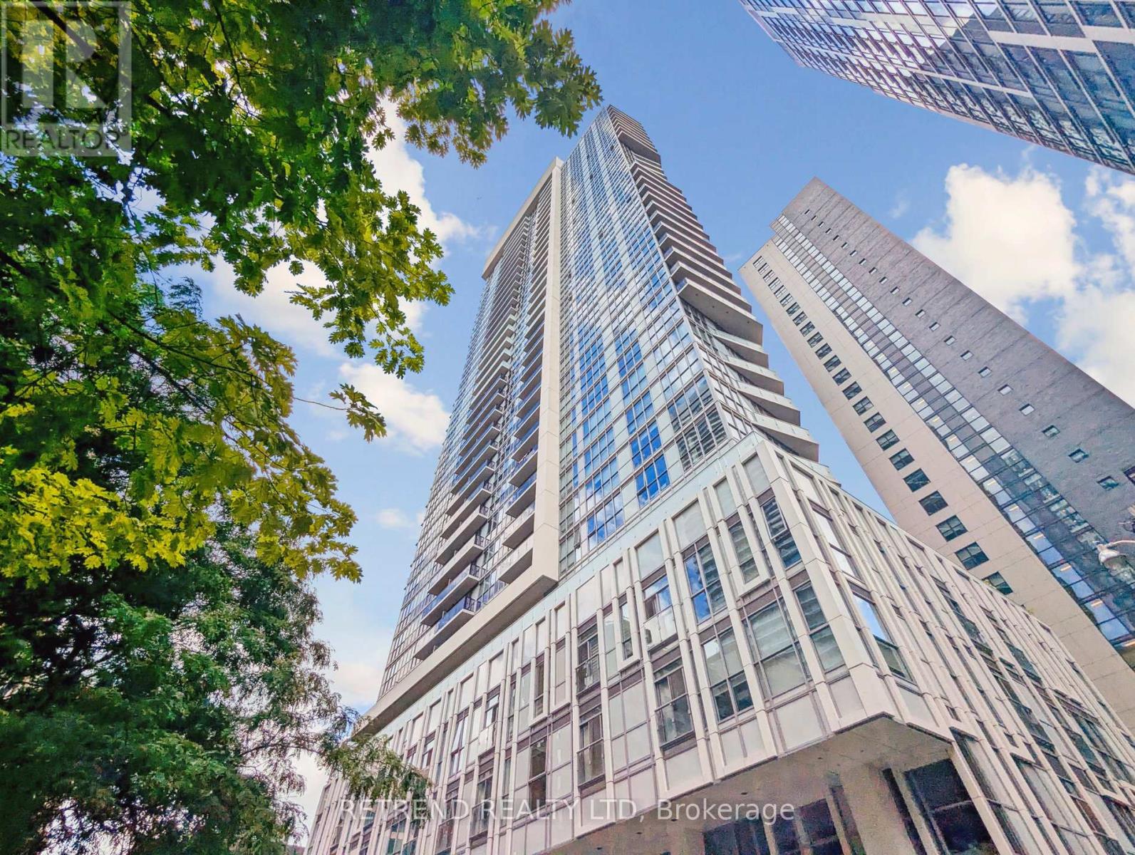 MLS® listing #30309973 for sale located at 908 - 77 MUTUAL STREET