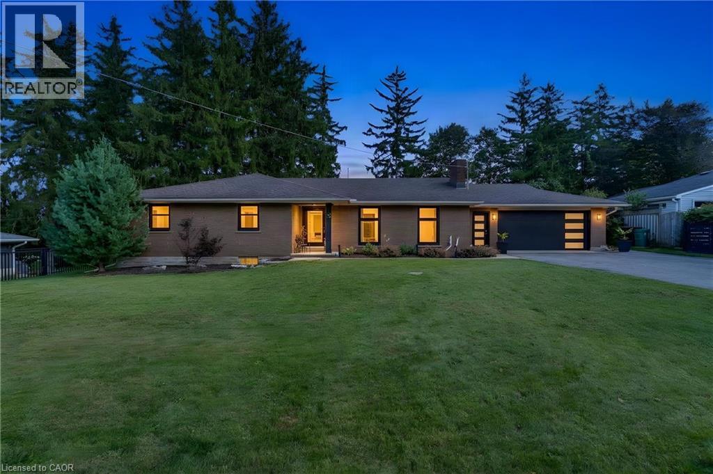 MLS® listing #30309996 for sale located at 7 SHADYWOOD Lane