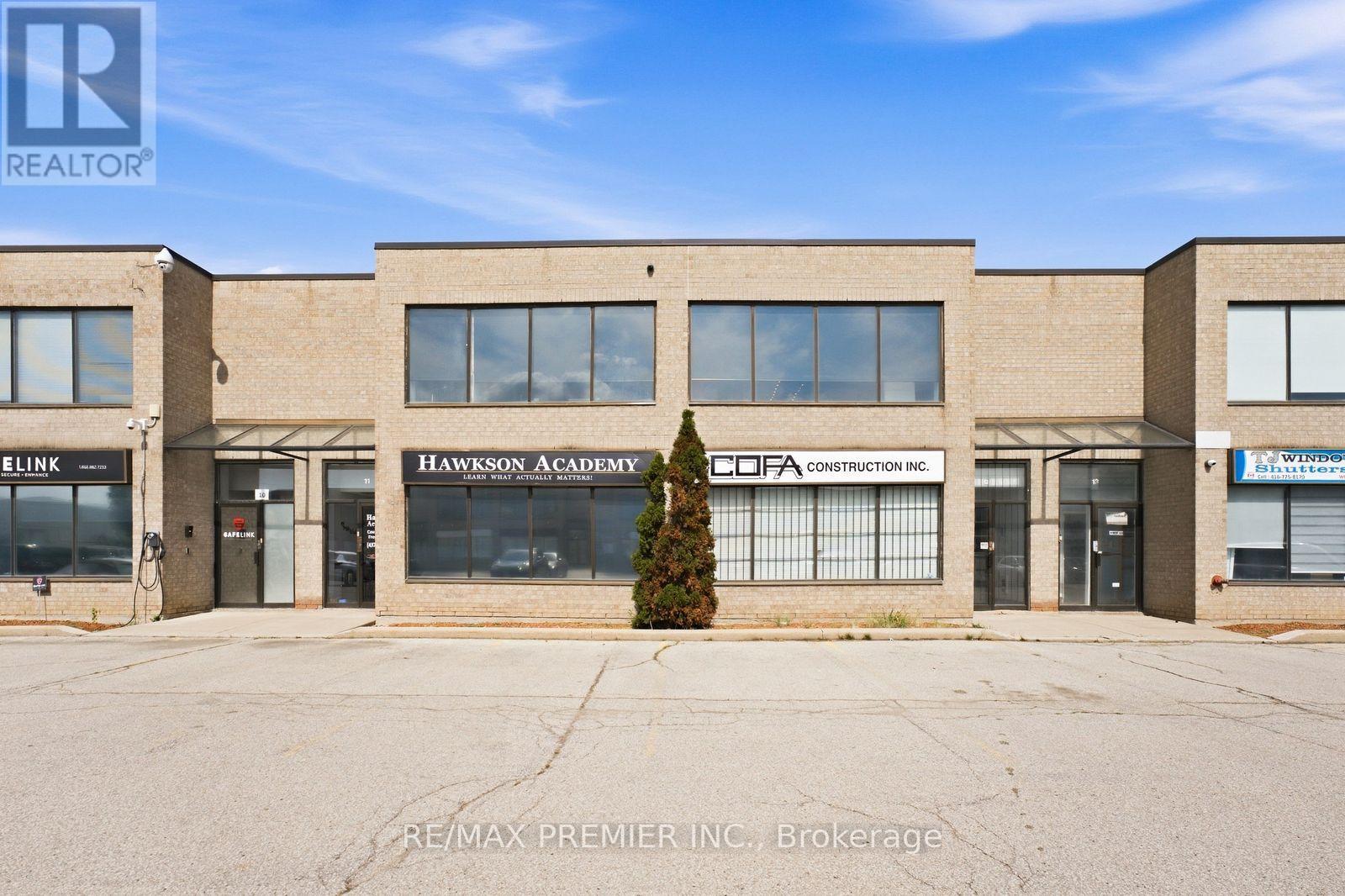 MLS® listing #30310751 for sale located at 12 - 13 KENVIEW BOULEVARD