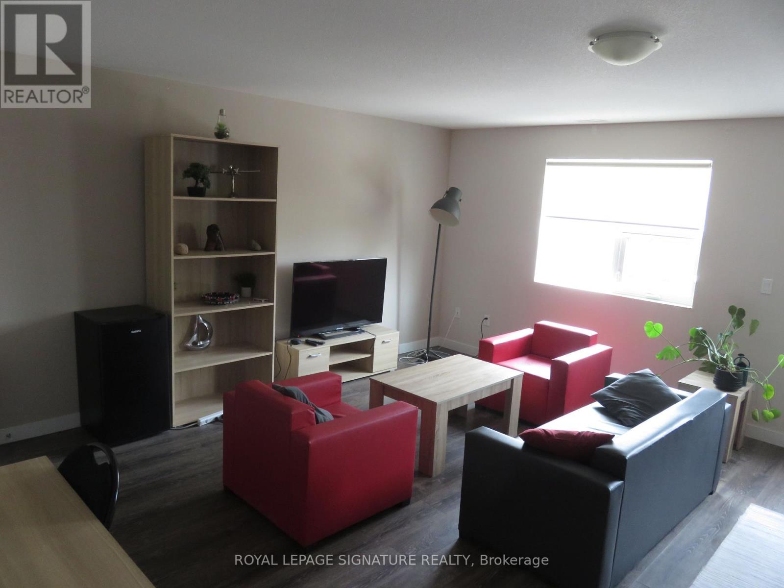 MLS® listing #30310830 for sale located at 216 - 288 ALBERT STREET