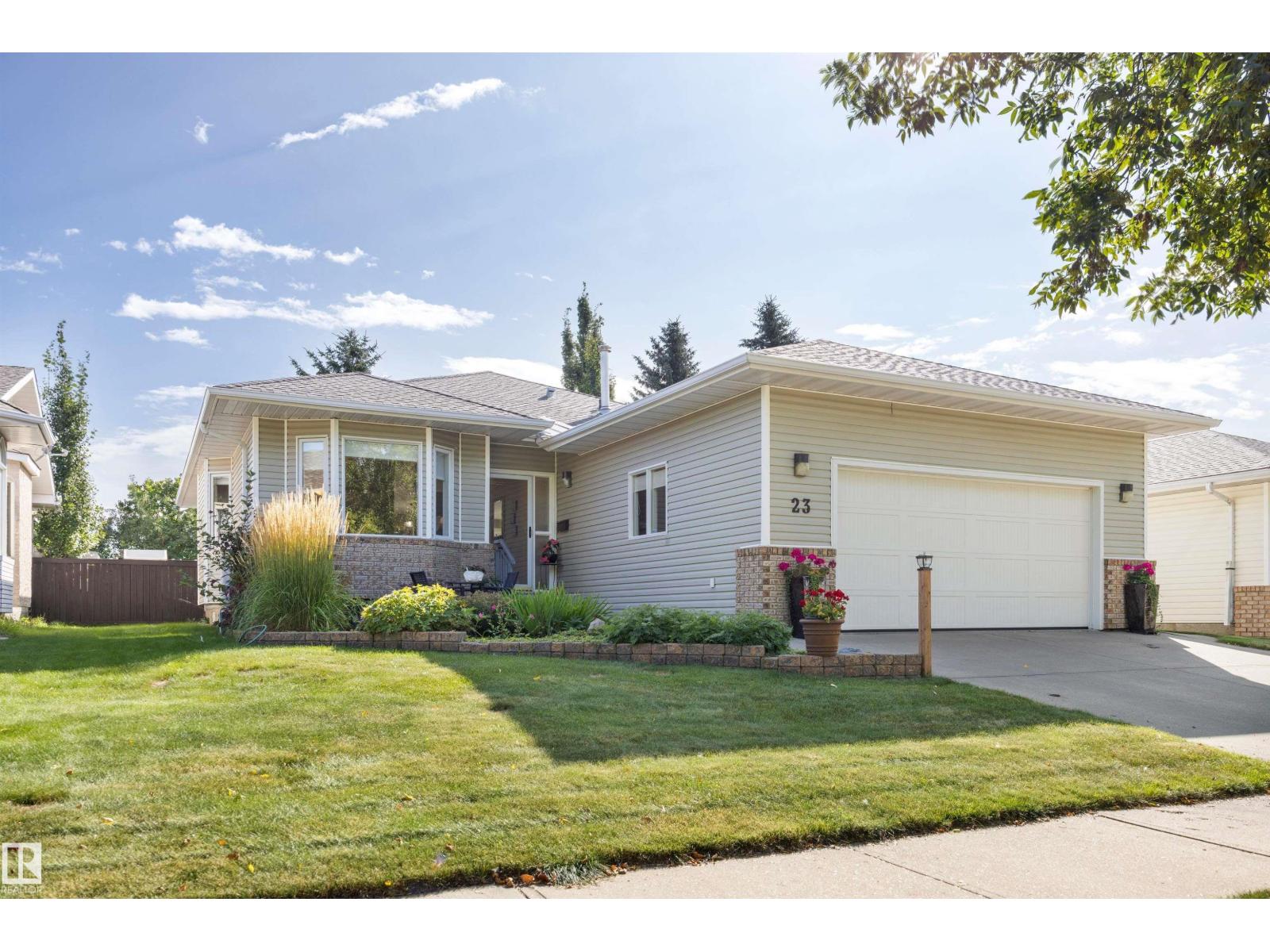 MLS® listing #30311153 for sale located at 23 HIGHLAND CR