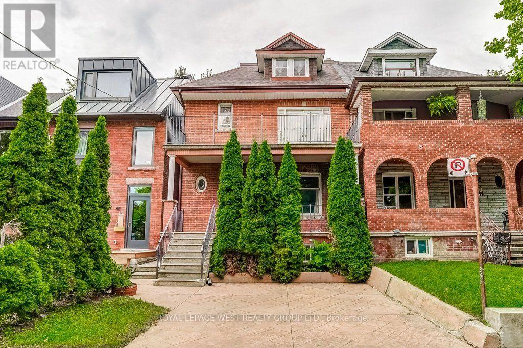 MLS® listing #30312645 for sale located at 28 CONCORD AVENUE