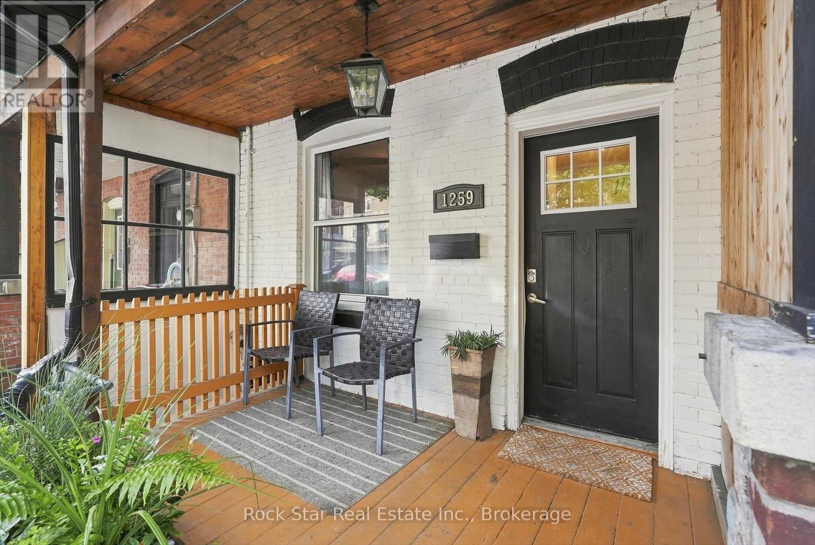 MLS® listing #30313570 for sale located at 1259 DAVENPORT ROAD