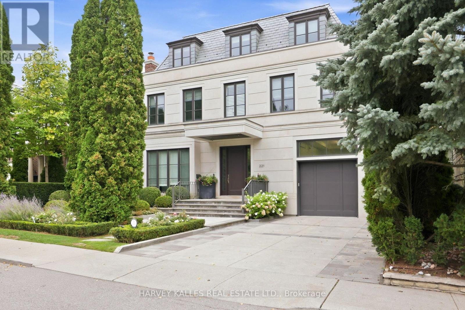 MLS® listing #30313757 for sale located at 221 DUNVEGAN ROAD