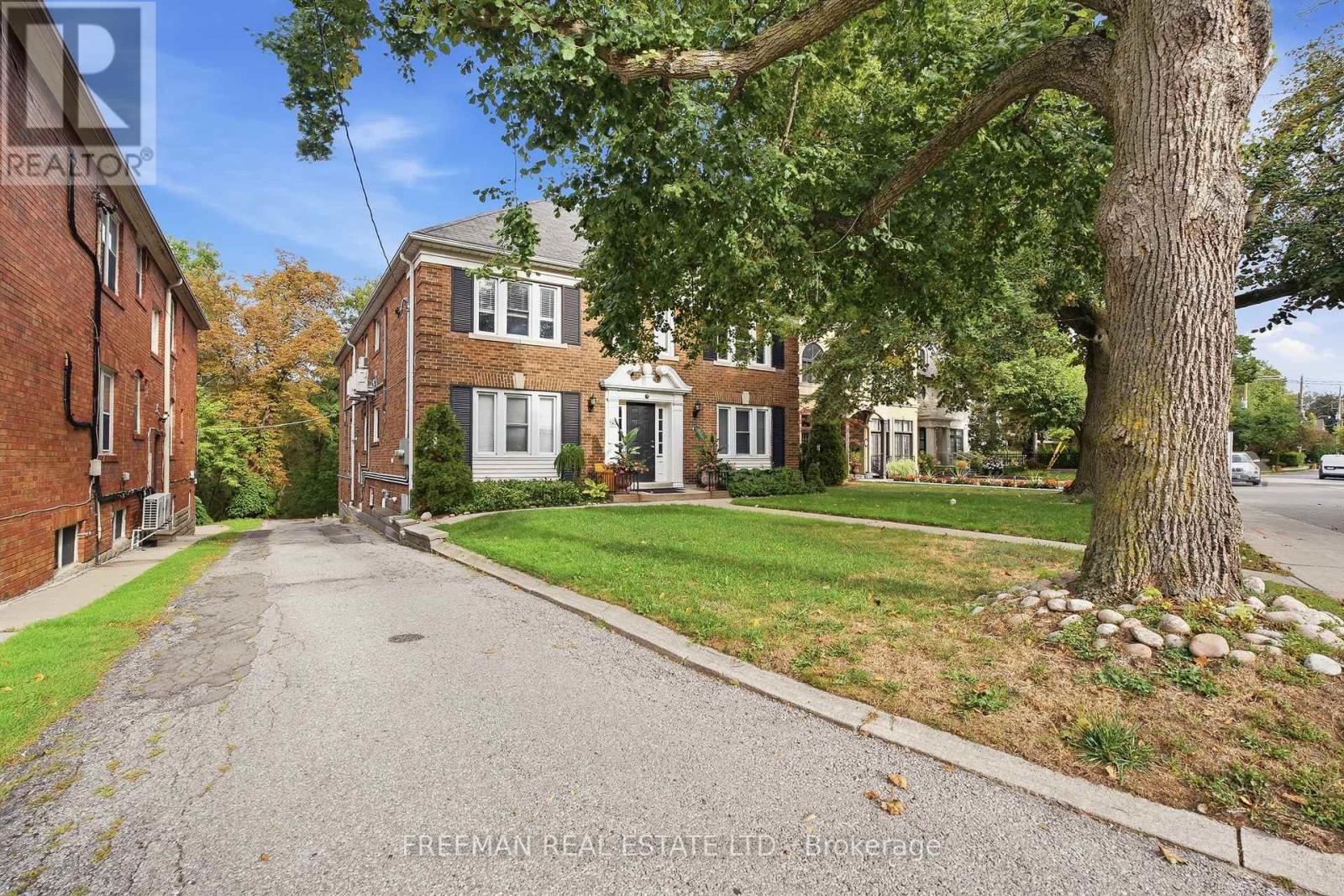 MLS® listing #30314176 for sale located at 783 SPADINA ROAD