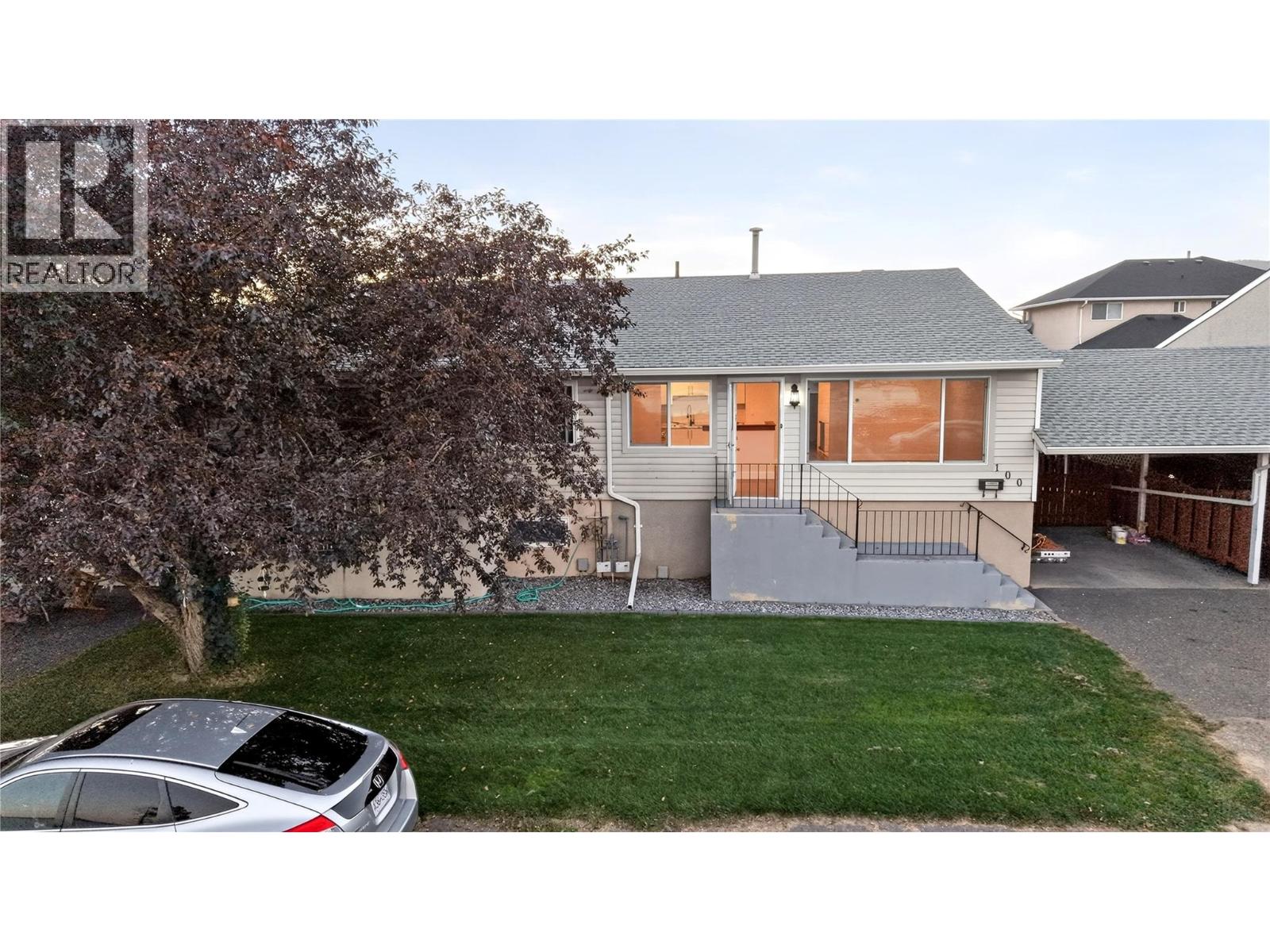 MLS® listing #30314640 for sale located at 800 VALHALLA Drive Unit# 100