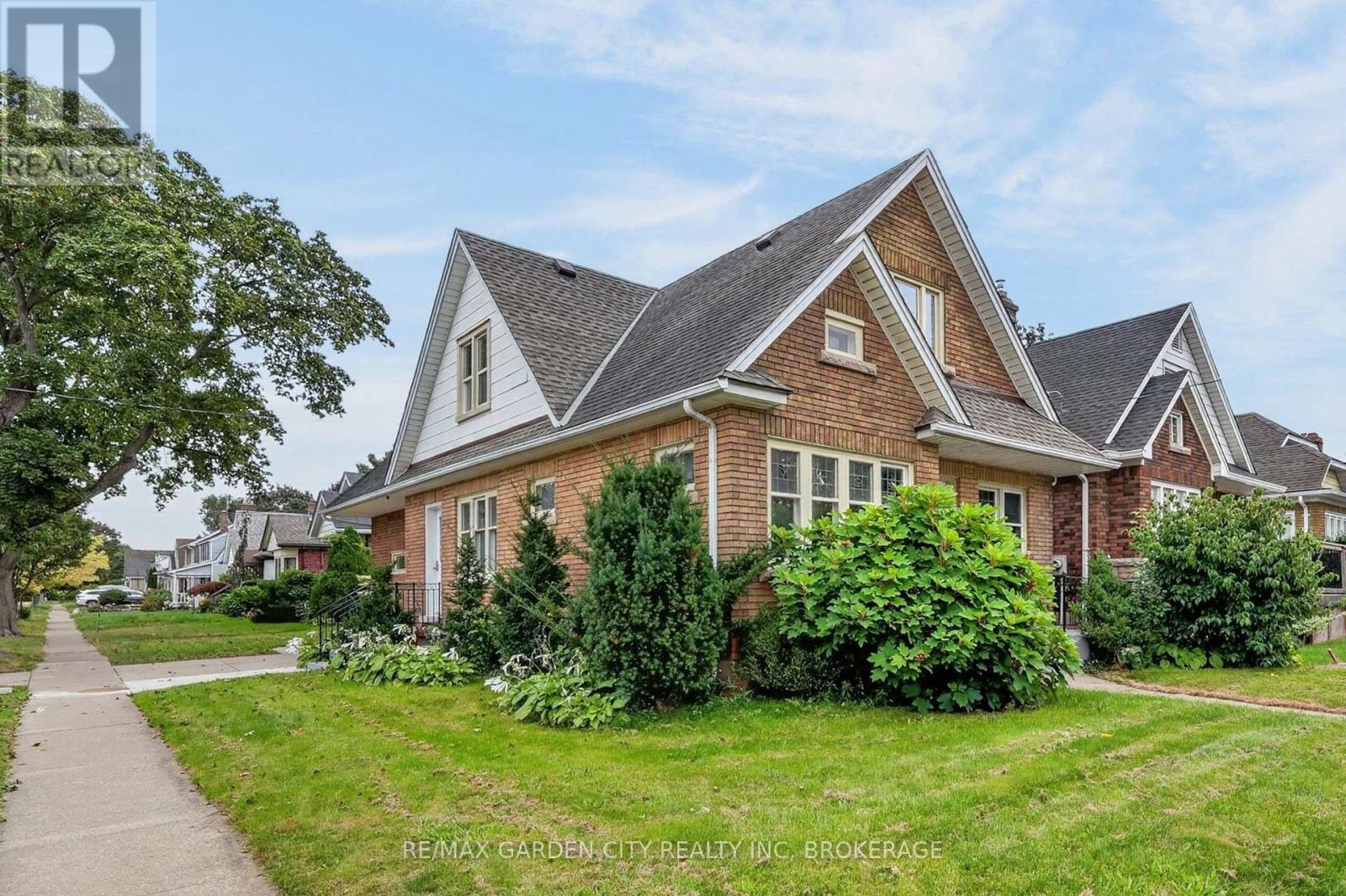 MLS® listing #30315295 for sale located at 74 WILEY STREET
