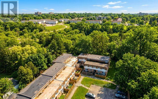 MLS® listing #30315318 for sale located at 3 - 730 CEDAR STREET