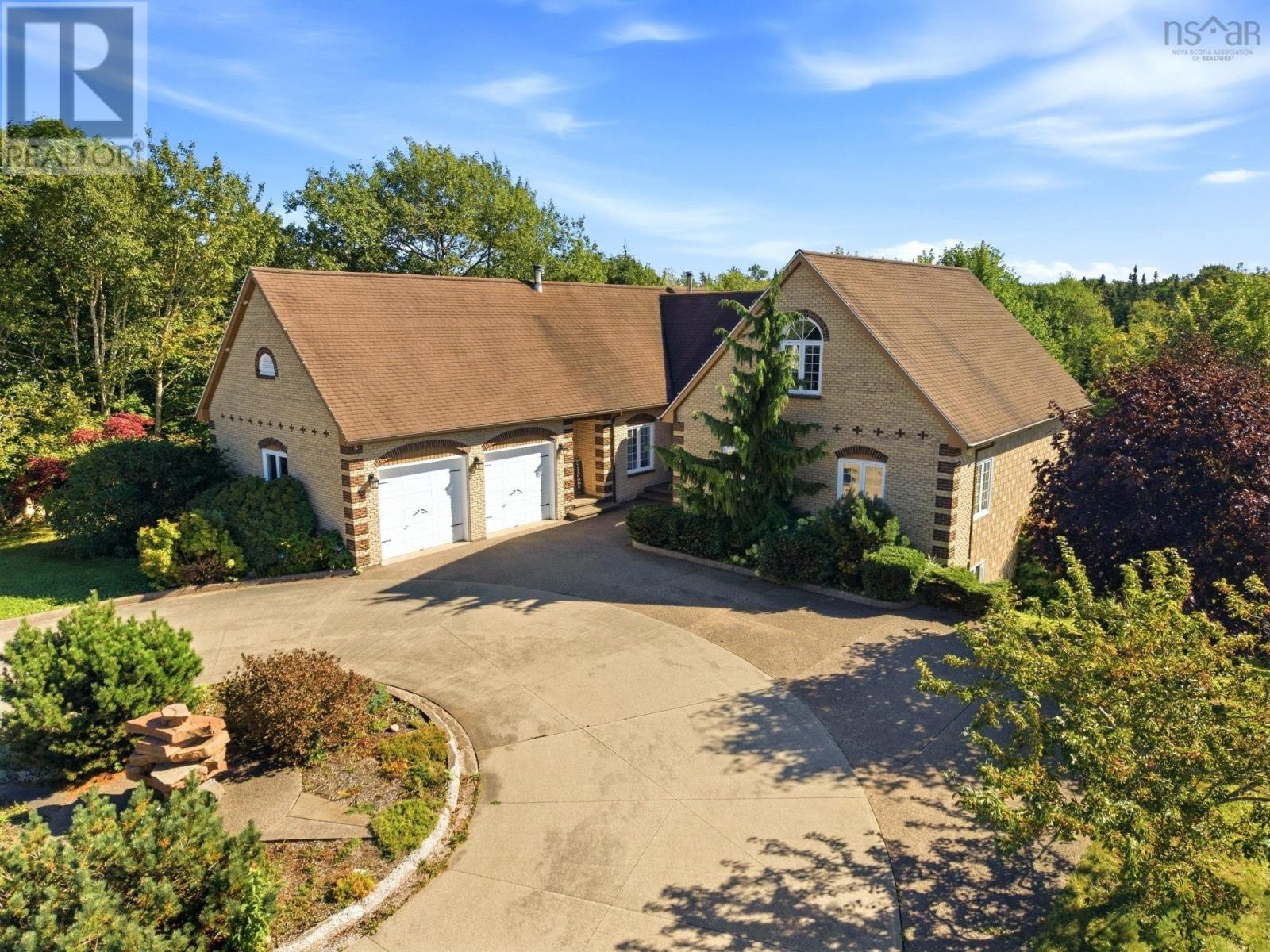 MLS® listing #30315477 for sale located at 65 Francie Drive Drive