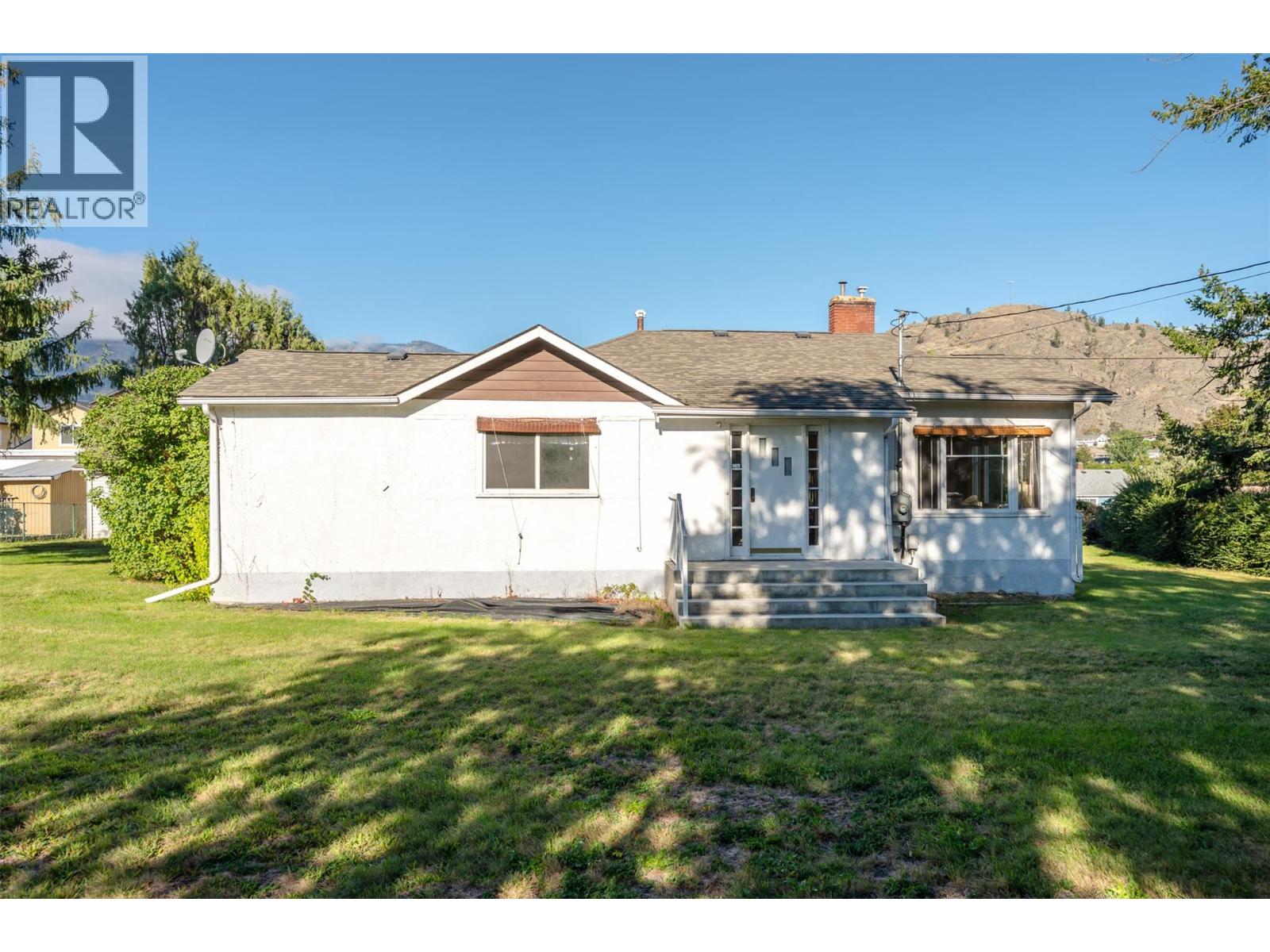 MLS® listing #30316259 for sale located at 525 Skagit Avenue