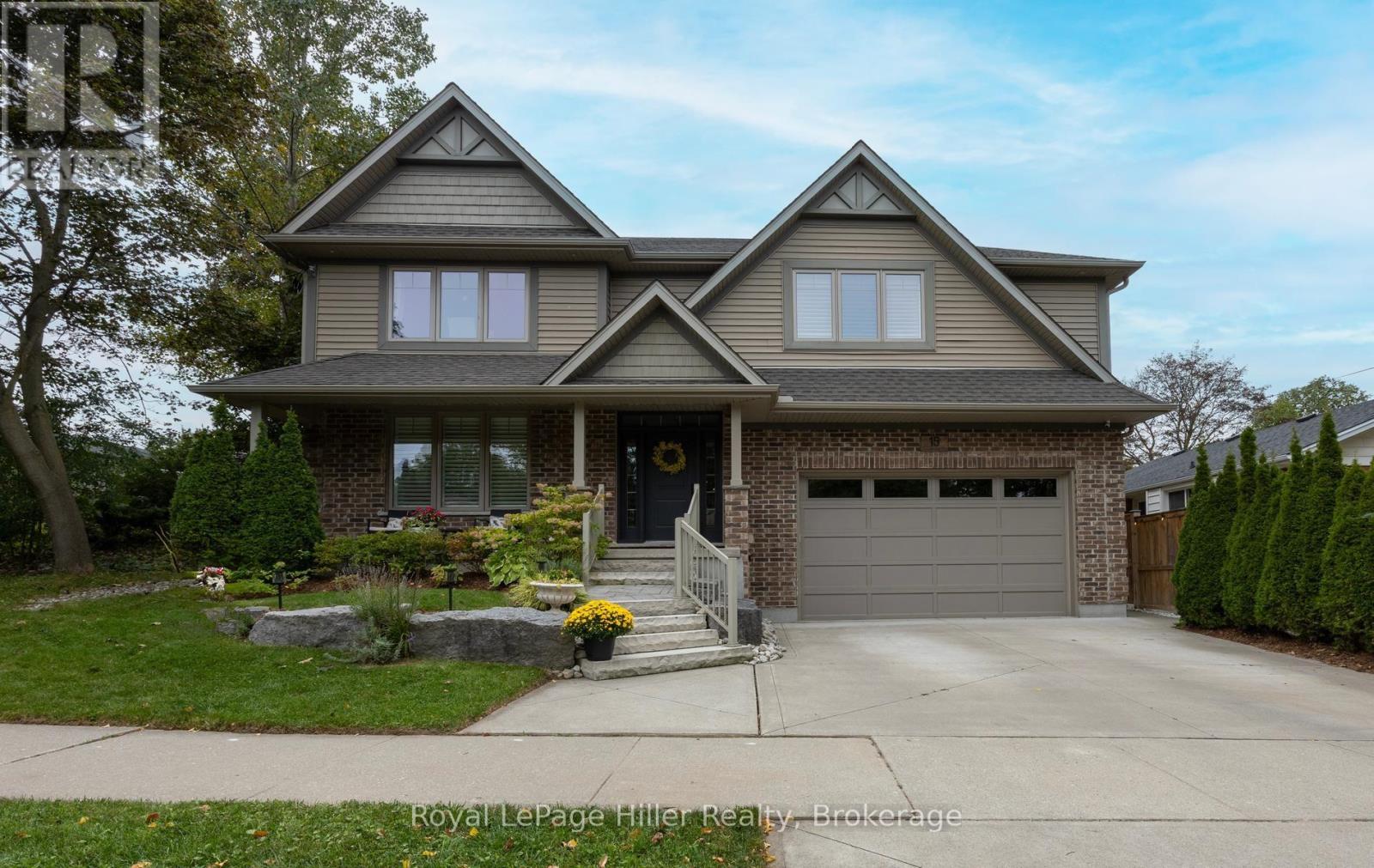 MLS® listing #30317643 for sale located at 15 SWEETBRIAR DRIVE