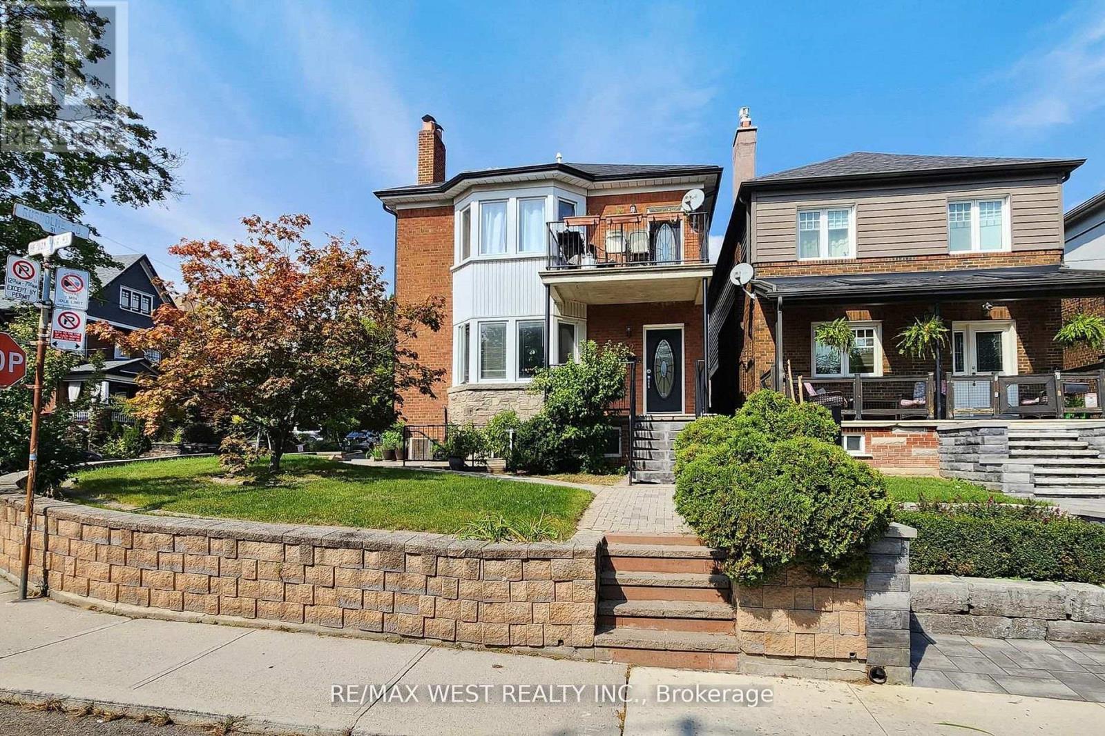 MLS® listing #30318107 for sale located at 52 HEYDON PARK ROAD