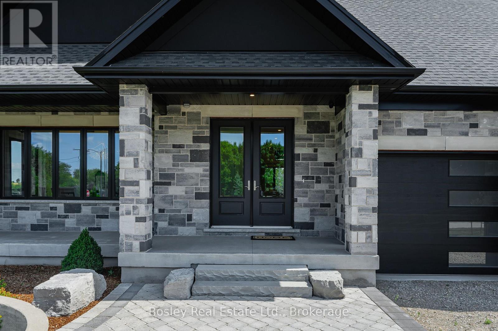 MLS® listing #30318161 for sale located at 10 INVERHILL AVENUE