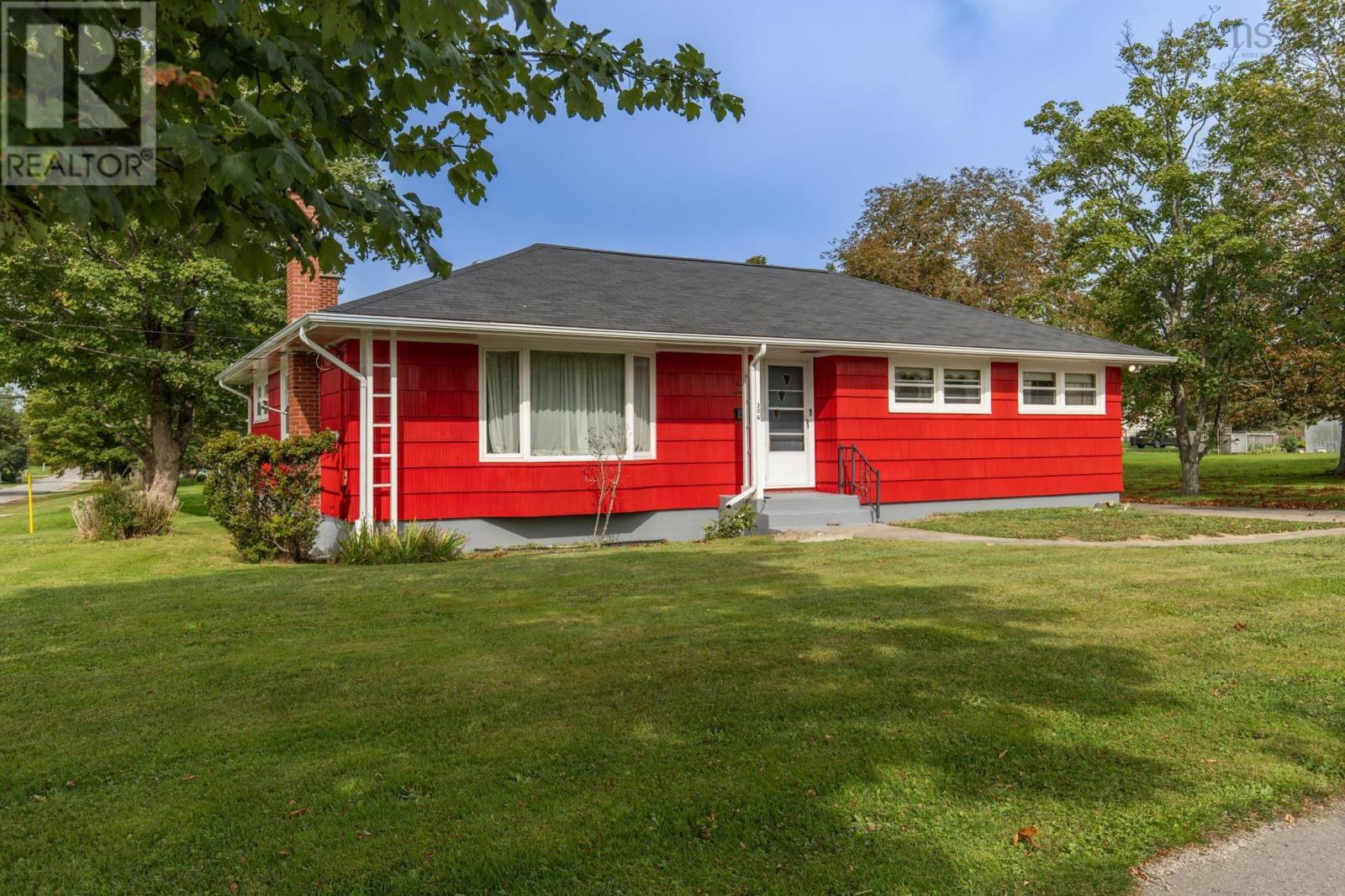 MLS® listing #30318774 for sale located at 306 Pleasant Street