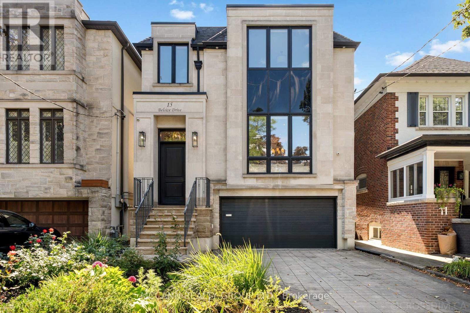 MLS® listing #30318813 for sale located at 15 BELSIZE DRIVE