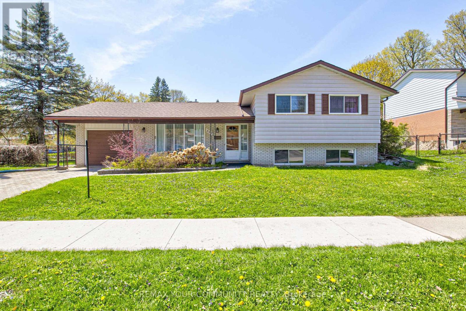 MLS® listing #30320210 for sale located at 557 GLEN MANOR BOULEVARD